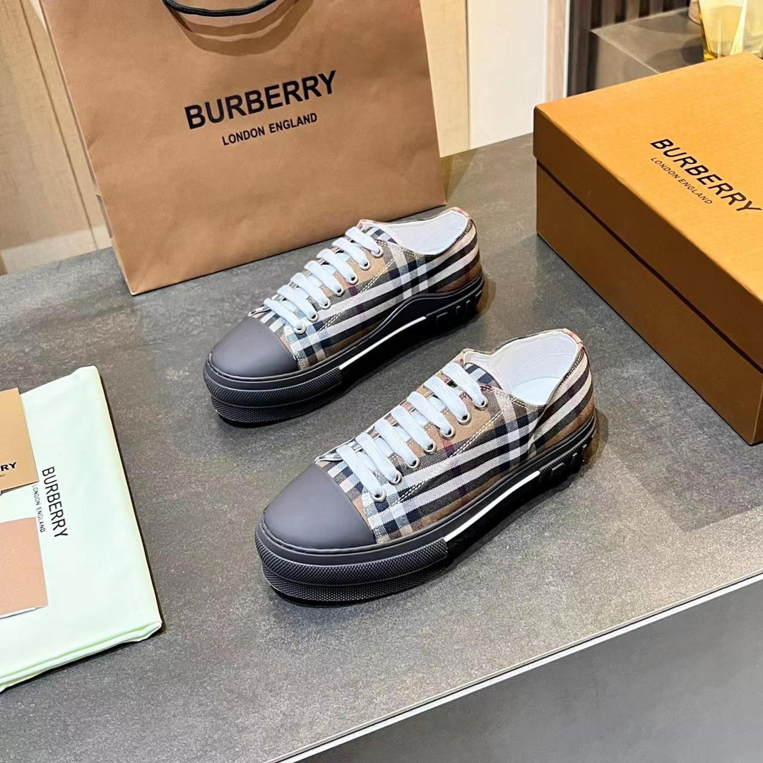 BUR SNEAKER