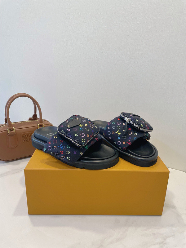 LOU1_TON SLIPPERS