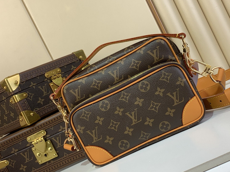 Louis Vuitton Trio Jm messenger