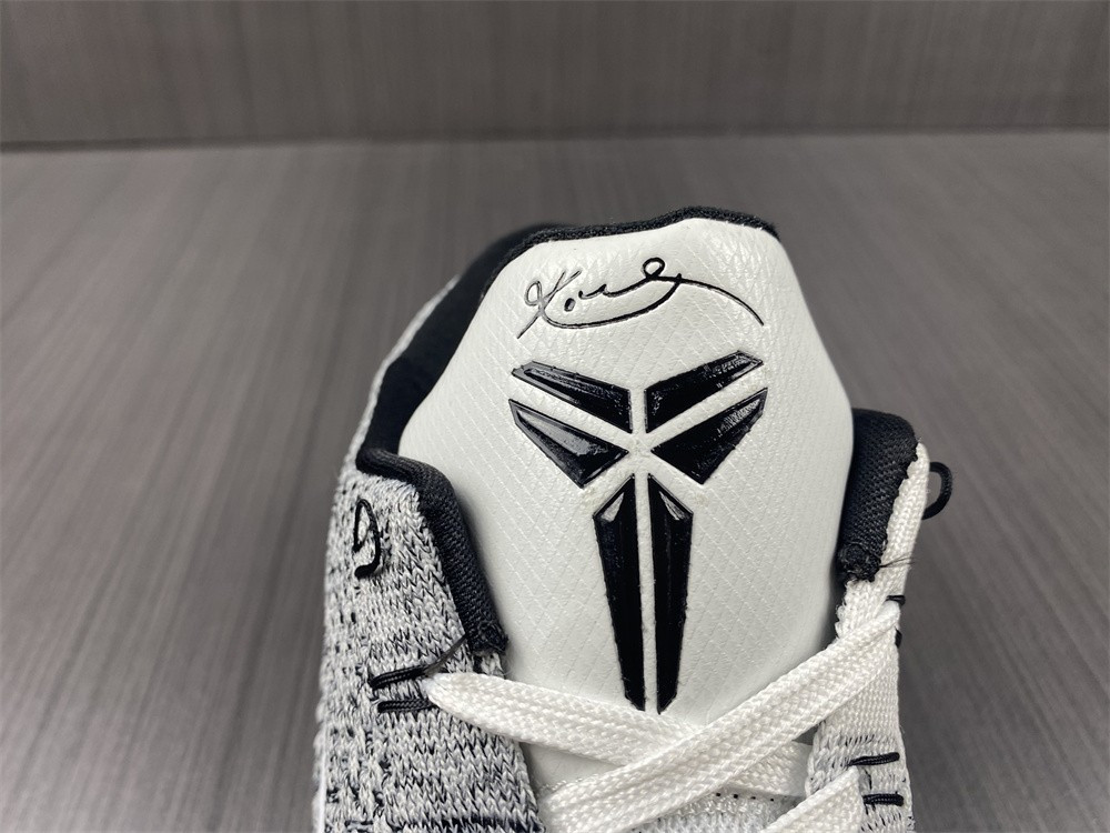 NIKE ZOOM KOBE 9 ELITE LOW XDR