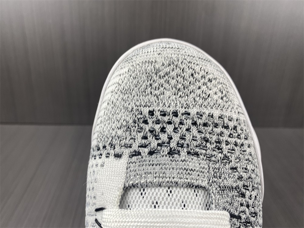 NIKE ZOOM KOBE 9 ELITE LOW XDR