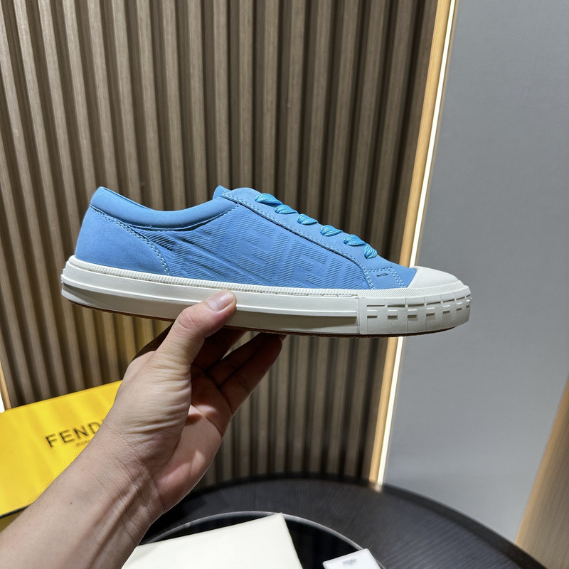 FENDI SNEAKERS