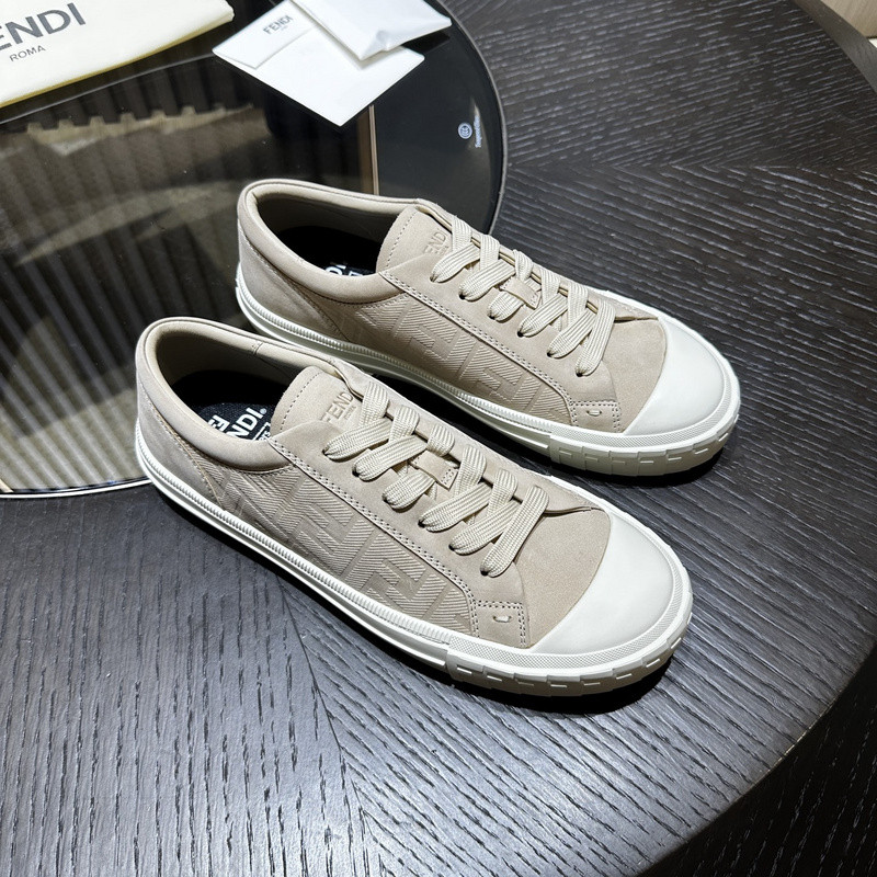 FENDI SNEAKERS