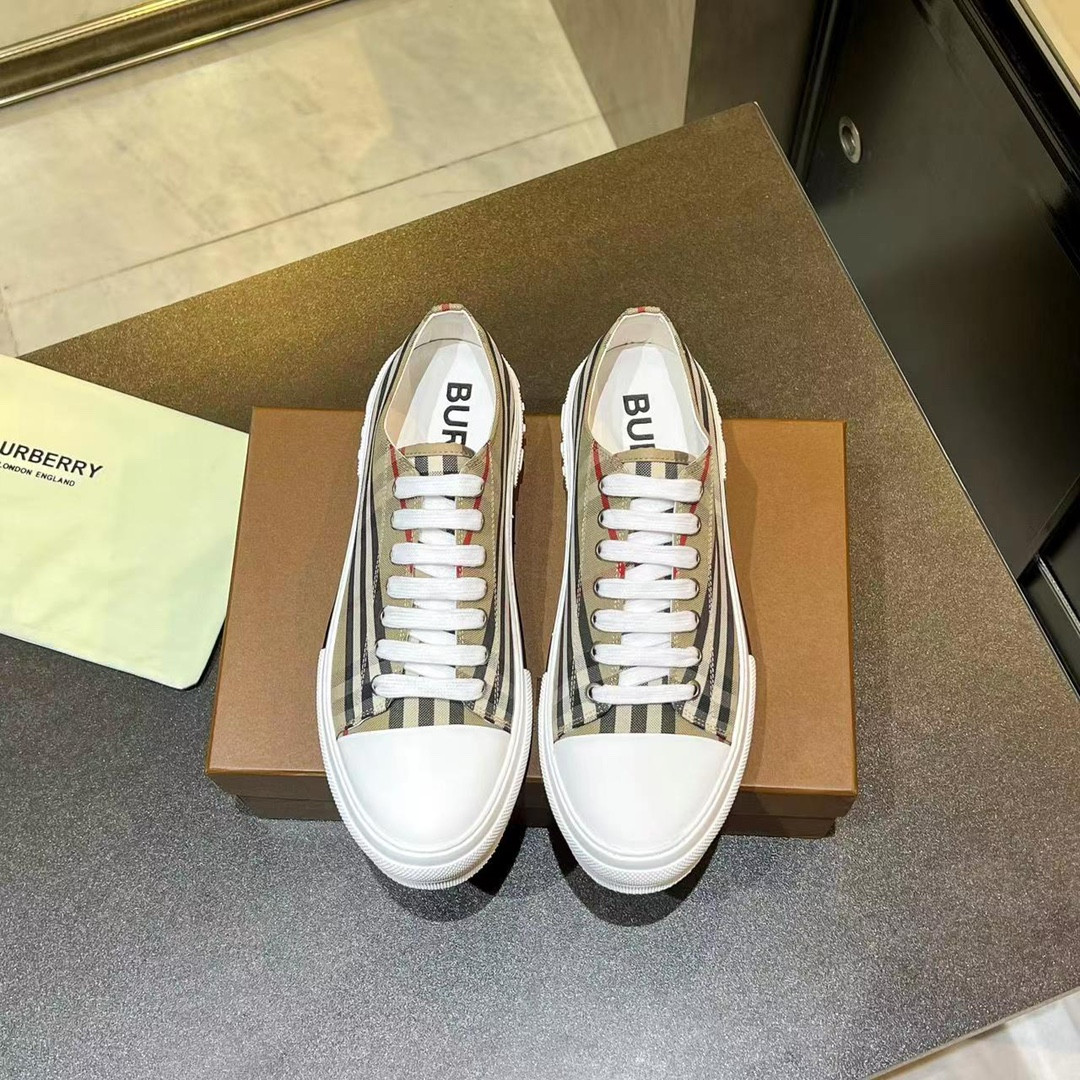 BUR SNEAKER