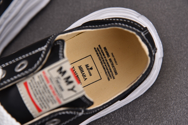 MAISON MIHARA SNEAKERS(Maison Hank OG Sole Black White)