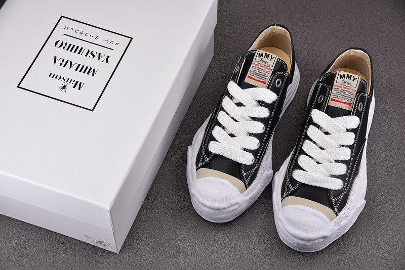MAISON MIHARA SNEAKERS(Maison Hank OG Sole Black White)