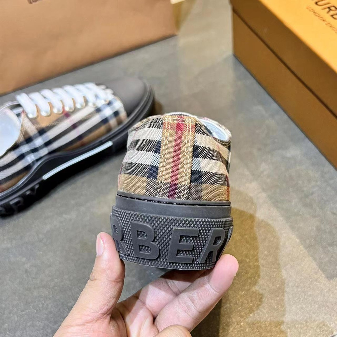 BUR SNEAKER