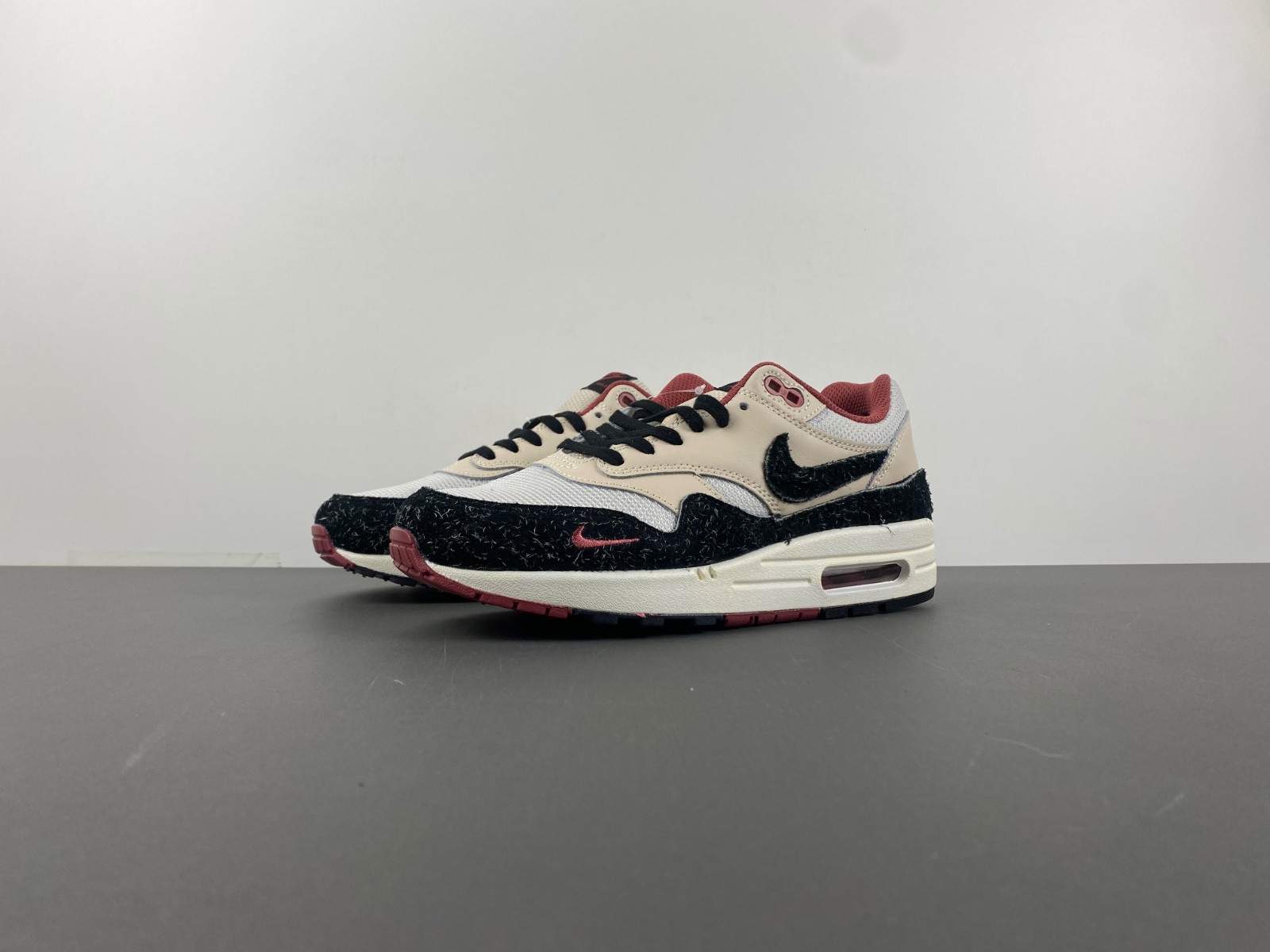 Nike Air Max 1 Keep Rippin Stop Slippin 2.0 FD5743-200