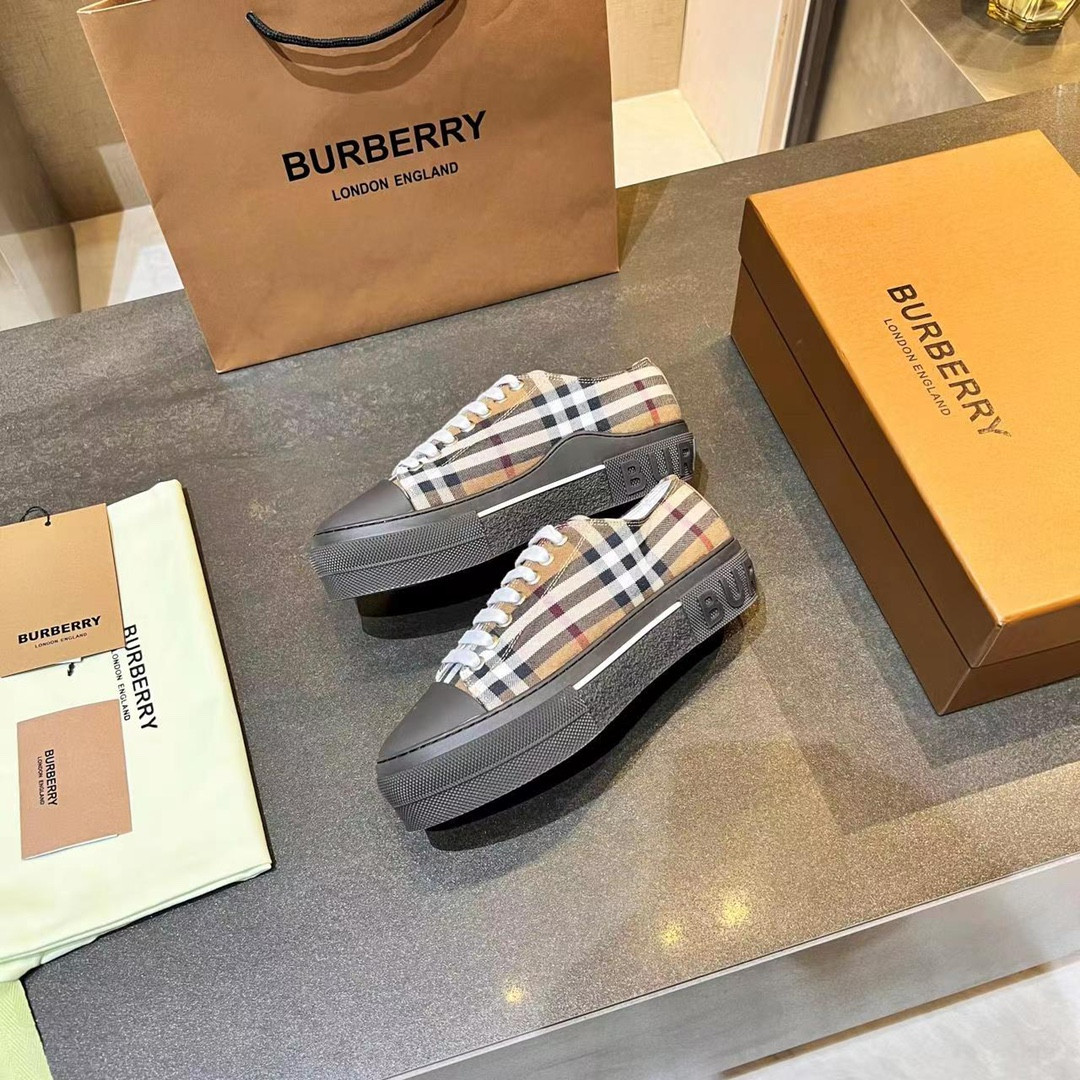 BUR SNEAKER