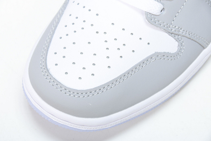 AIR JORDAN 1 LOW 