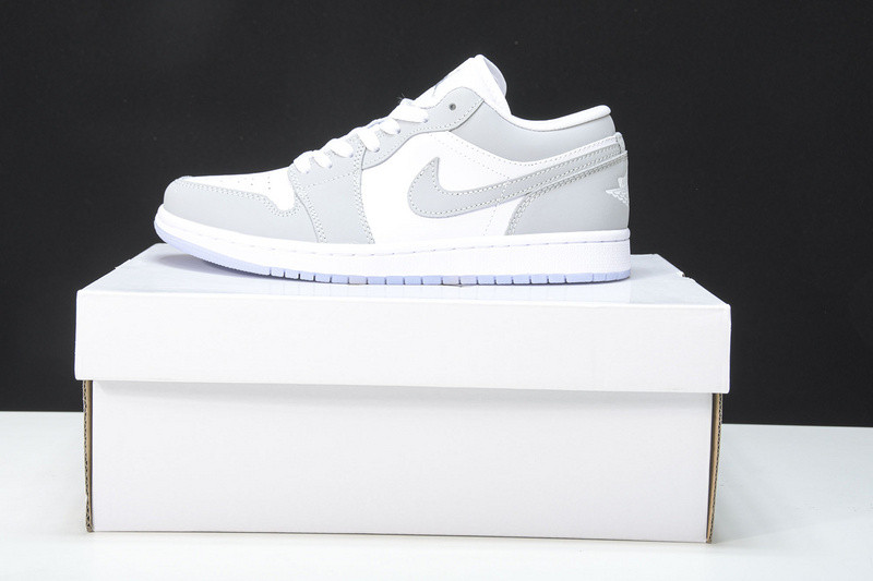 AIR JORDAN 1 LOW 