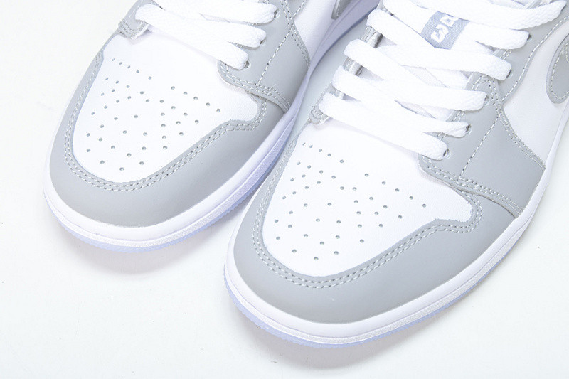 AIR JORDAN 1 LOW 