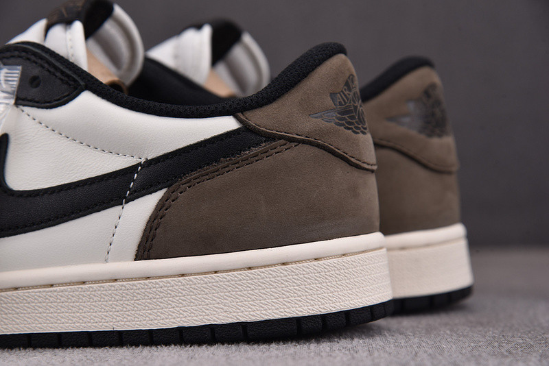 Air Jordan 1 Retro Low OG "Mocha" CZ0790-102