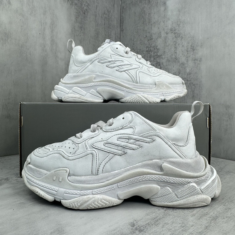 BALENCIAGA TRIPLE S