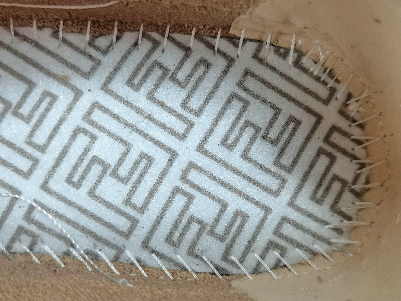 FENDI SNEAKERS
