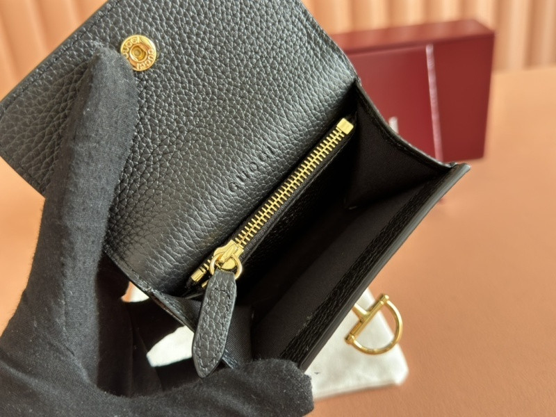 G-U-C-C-1 BAGS
