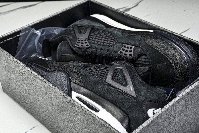 Air Jordan 4 Retro OG SP 