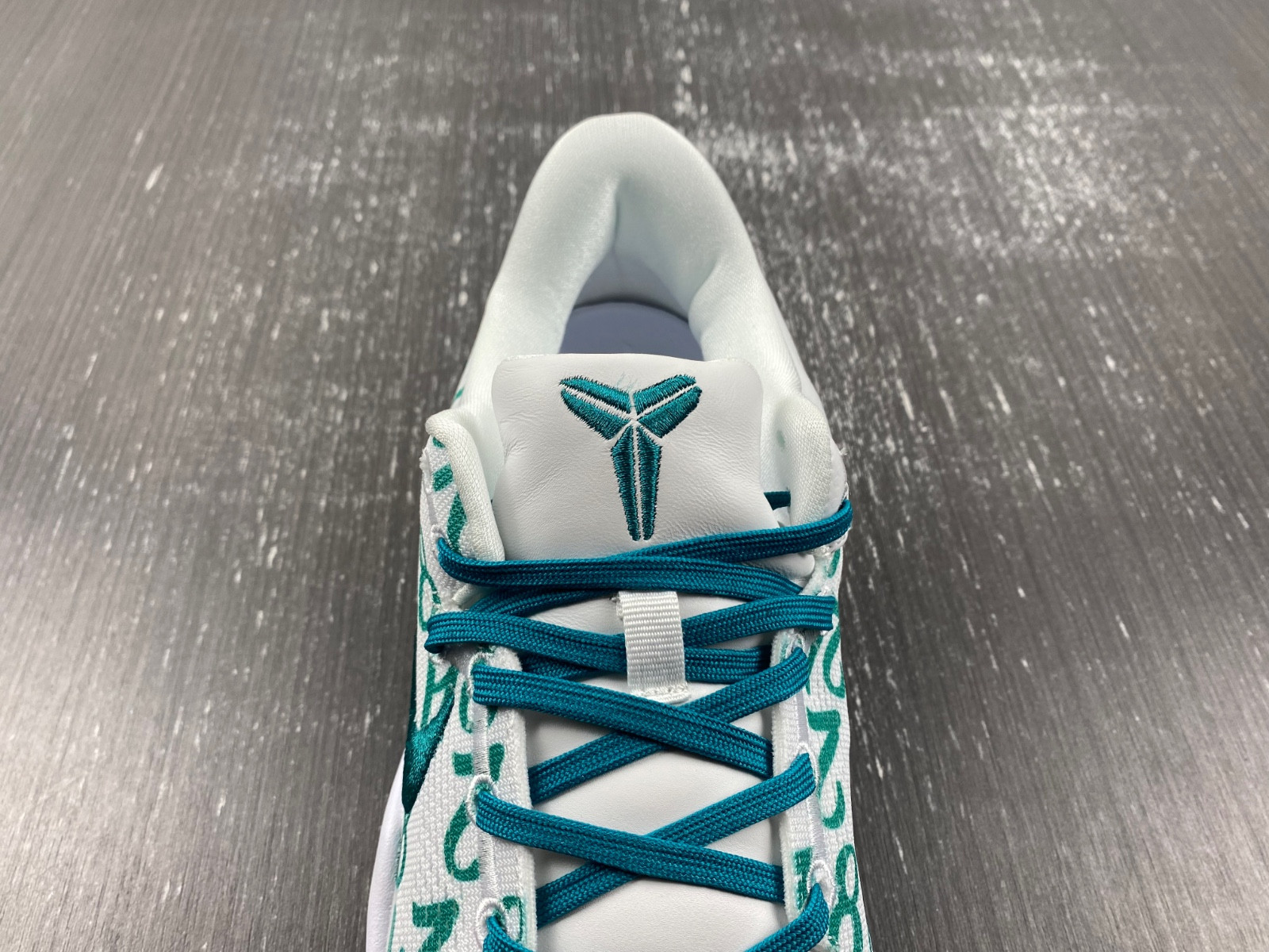 Nike Kobe 8 Protro