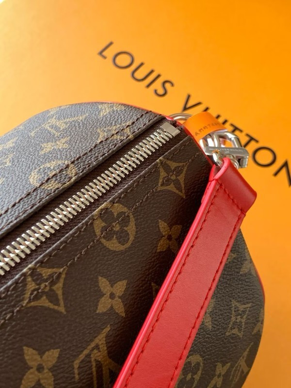 1V Keepall BAG