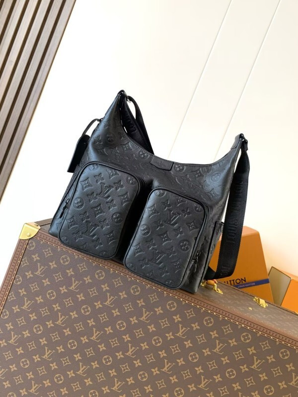 Louis Vuitton Hobo Cargo