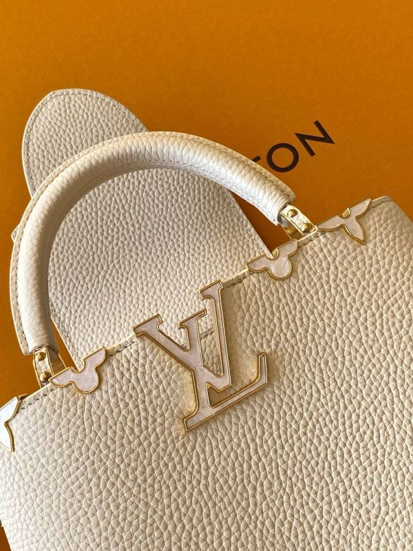 LV capucines