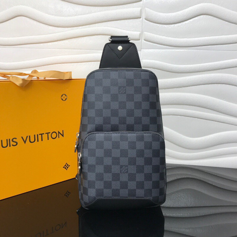 L*uis V*itton Shoulder Bag