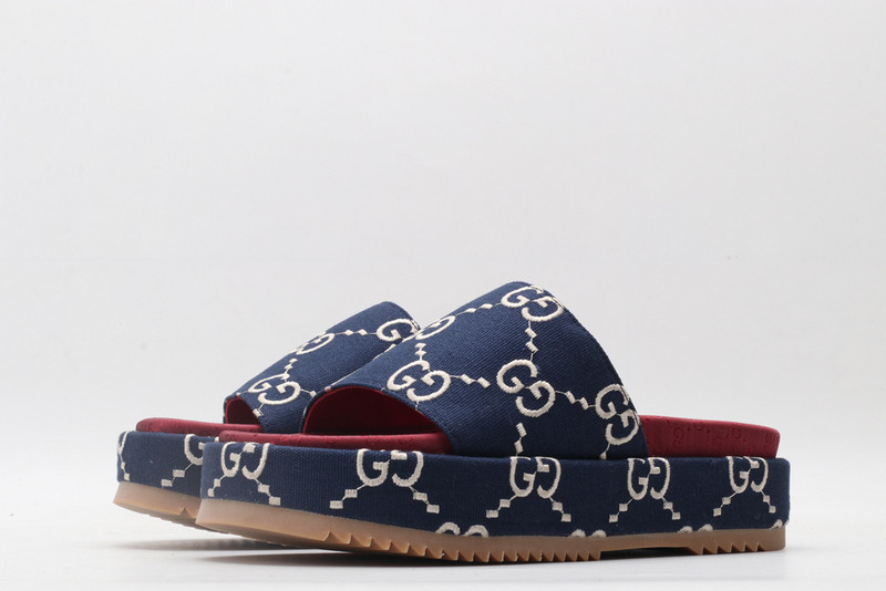 GUC LEATHER SLIDE
