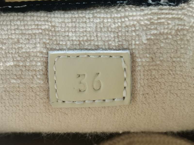 GUCCI SNEAKERS