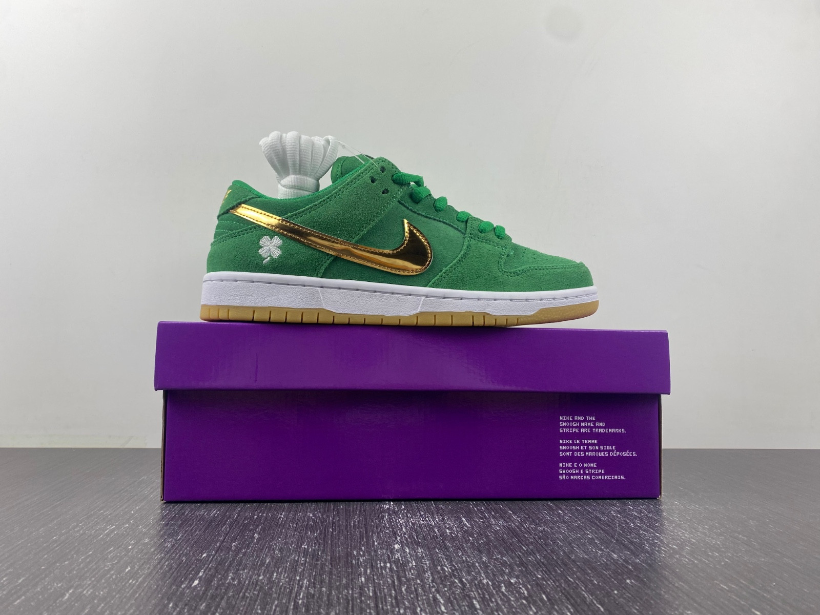 Dunk Low SB 