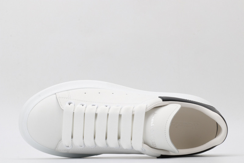 ALEXANDER MCQUEEN SNEAKER