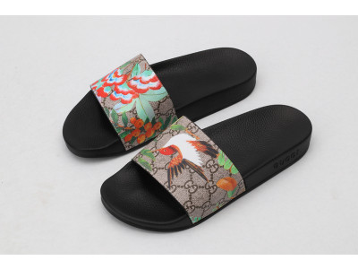 GUC LEATHER SLIDE